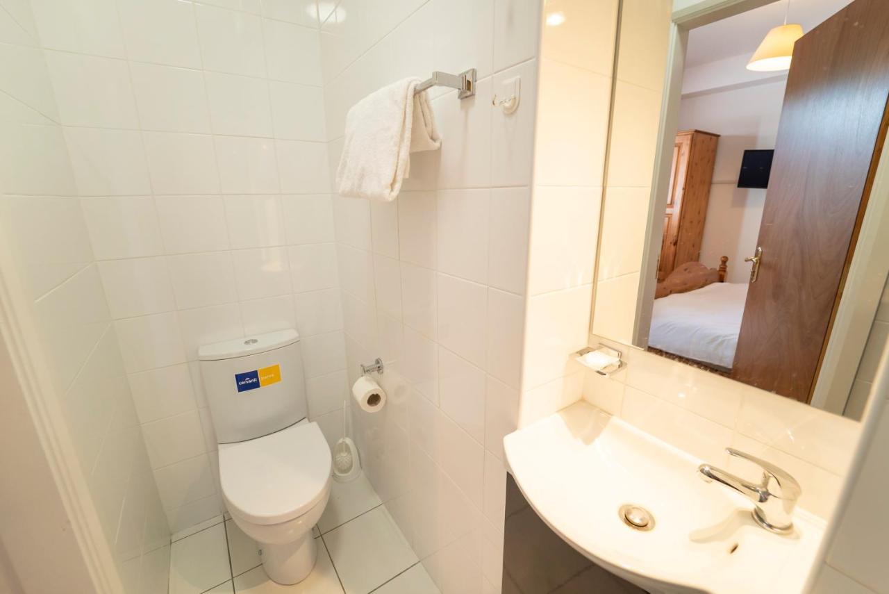 Charming City Centre Guest House Голуэй Экстерьер фото